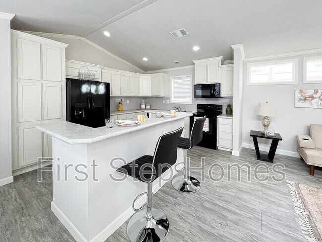 Building Photo - 175 Lamborghini Ln