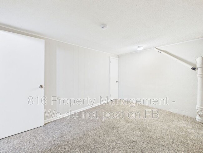 Building Photo - 817 N Choctaw Ave