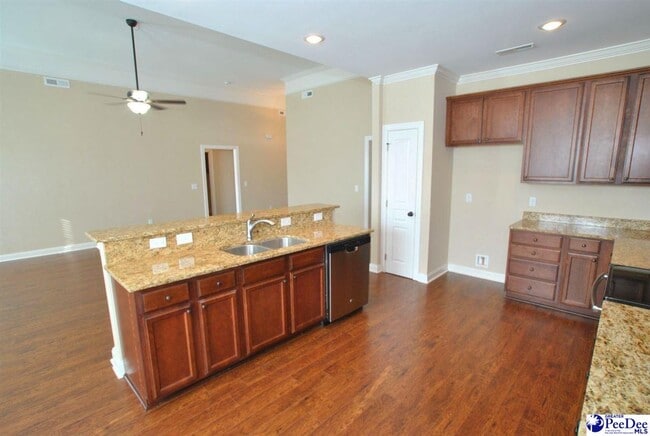 Building Photo - 1355 Millbank Dr