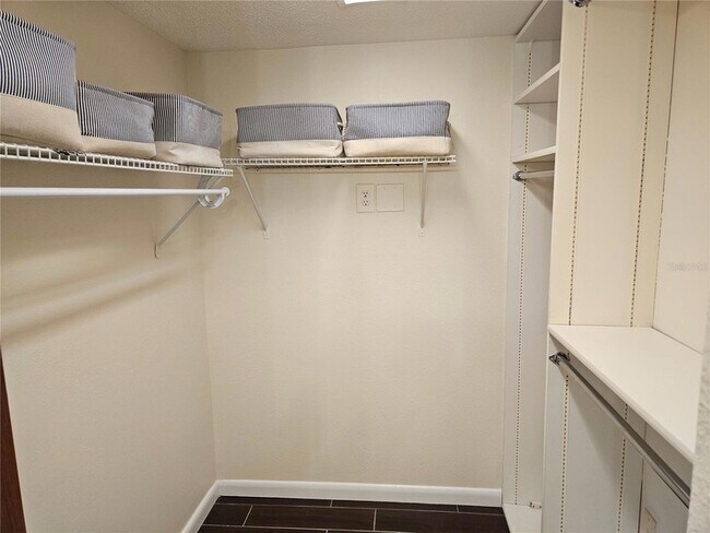 Building Photo - 285 Mission Trl