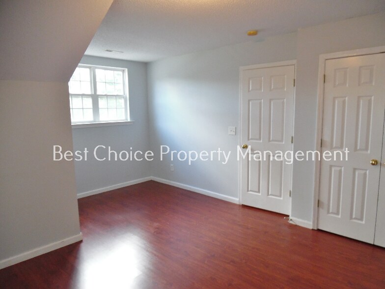 Building Photo - 4 Oyster Bay Ct