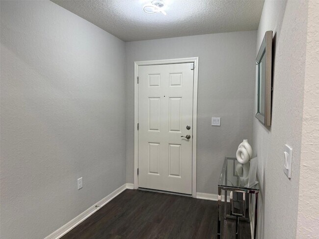 Building Photo - 1046 Tropea Ln