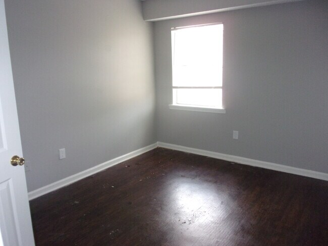 Building Photo - 5546 Apple Blossom Dr