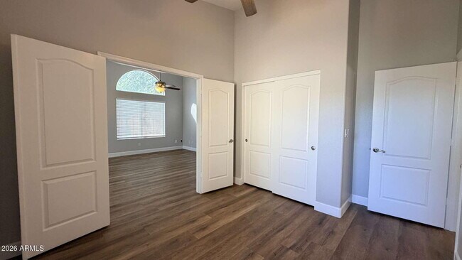 Building Photo - 1777 E Sheffield Ave