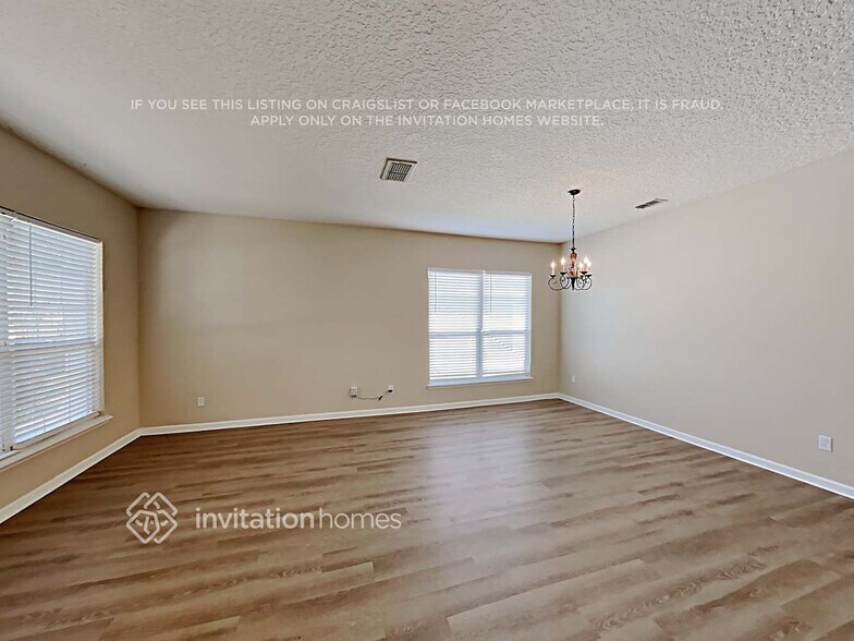 Building Photo - 3064 Litchfield Dr