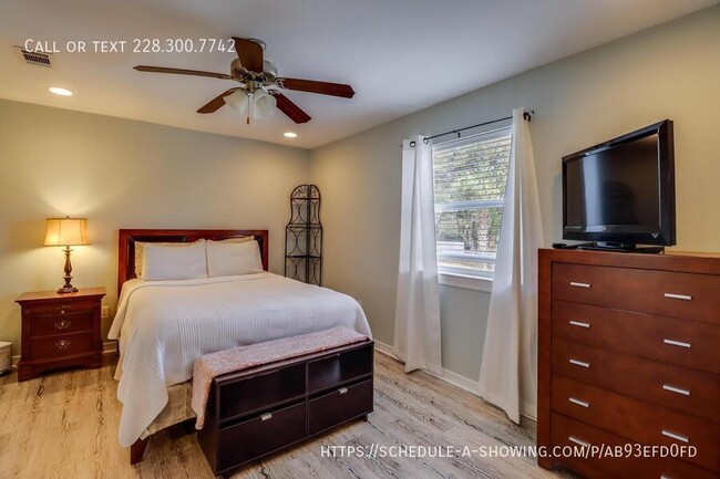 Building Photo - 1282 Beach Blvd