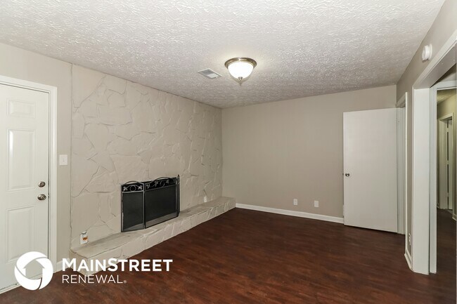 Building Photo - 3470 Valley Oaks Rd