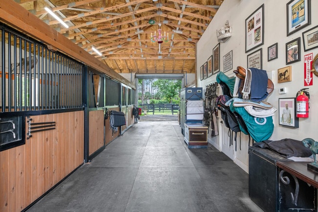 Building Photo - 15161 Collecting Canal Rd