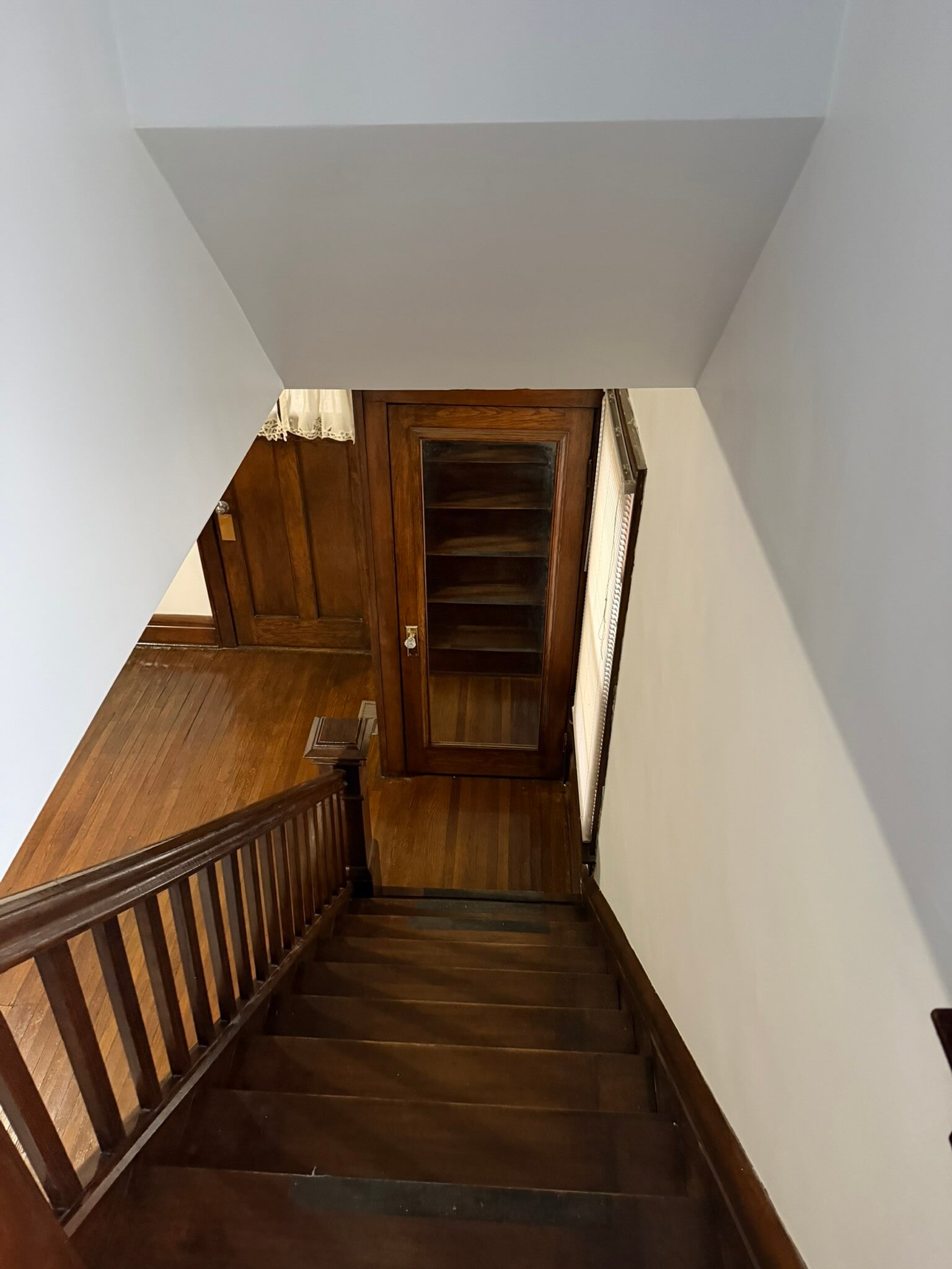 Building Photo - 594 N 21st St