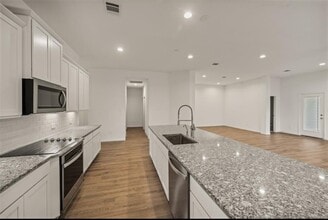 Building Photo - 177 Jim Hall Ln