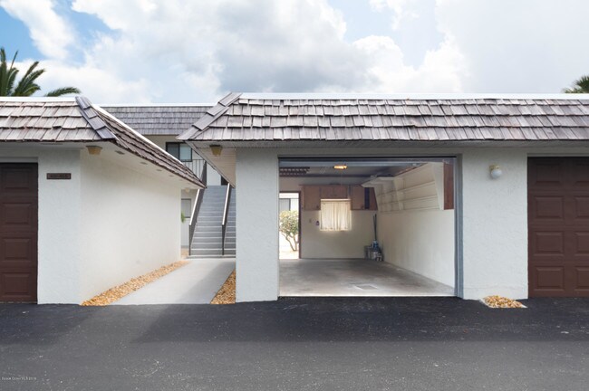 Building Photo - 205 S Banana River Blvd