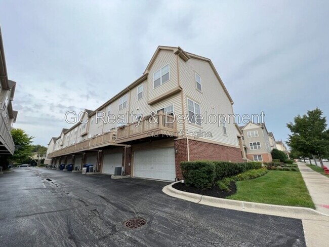 Building Photo - 1271 Evergreen Ave
