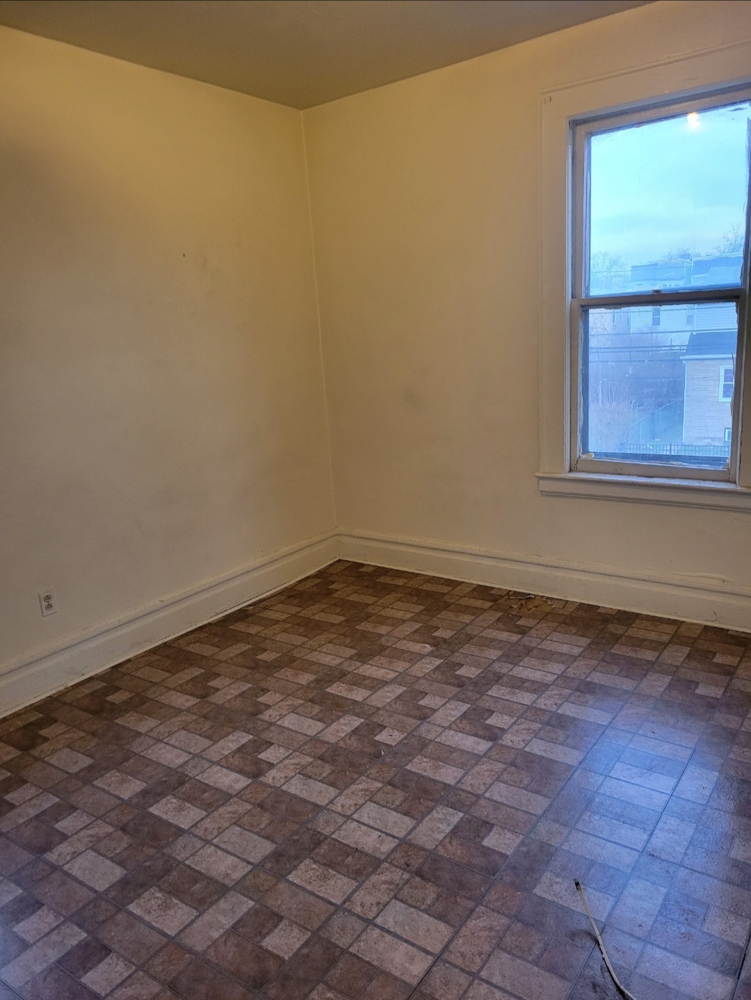 Building Photo - 82 Smith St