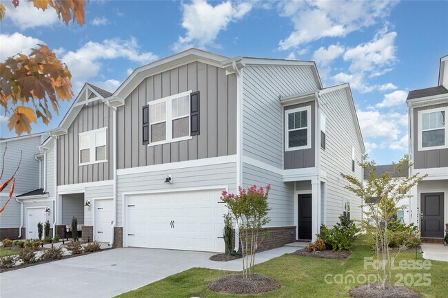 Building Photo - 1735 Braemar Vlg Dr