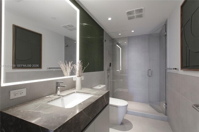 Building Photo - 500 Alton Rd