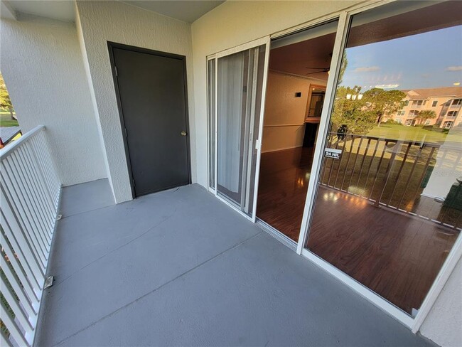 Building Photo - 14013 Fairway Island Dr