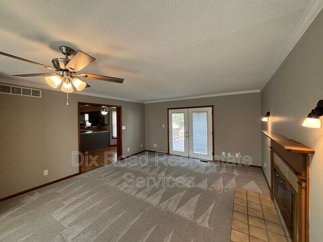 Building Photo - 4537 Rosewood Ct