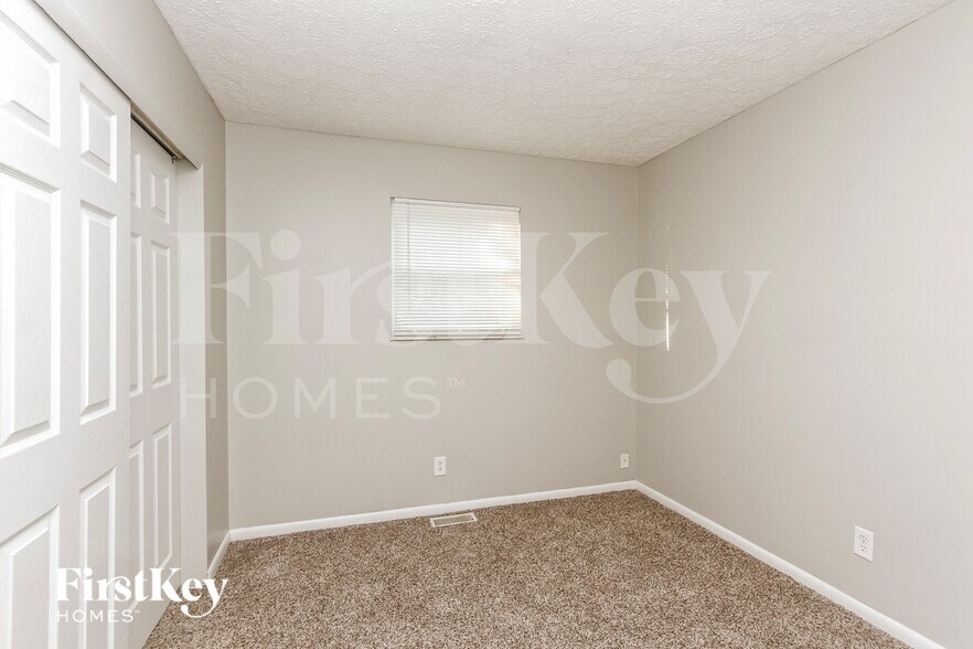 Building Photo - 5355 Gambel Rd