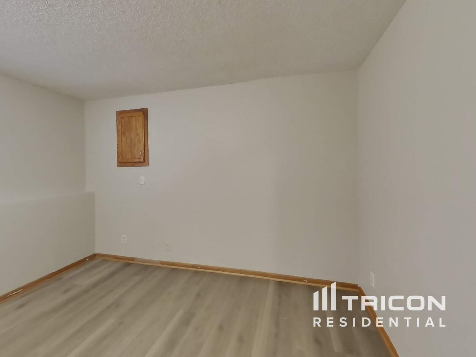 Building Photo - 4350 Thornhill Ln