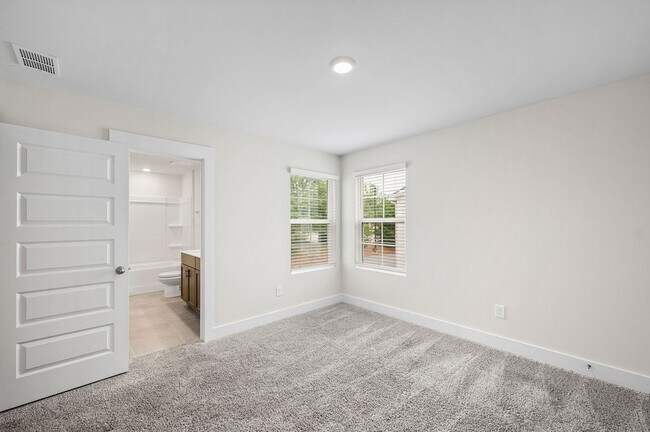 Building Photo - 115 Ted Dr