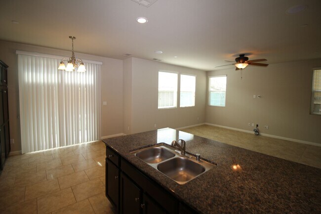 Building Photo - Cute Home in Fresno!