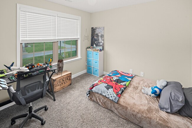 Building Photo - 305 Oleander Ln