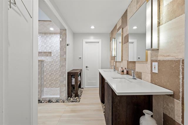 Building Photo - 7621 Cedar Elm Dr