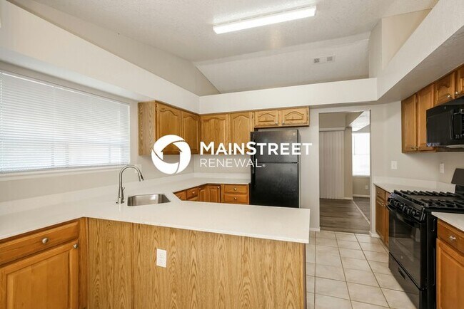 Building Photo - 3 Bedroom Pet-Friendly Home in NORTH LAS VEGAS, NV with Main Street Renewal