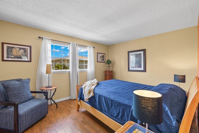 Building Photo - Palms at Waters Edge 3344-M6