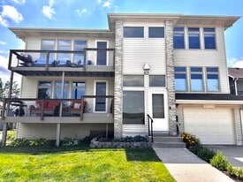 Building Photo - 213 N Park St