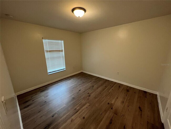Building Photo - 818 La Salle Ave