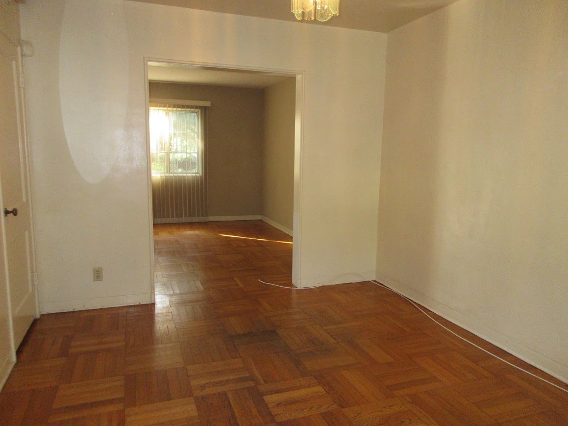 Dining Room looking into Living Room - 5271 Village Grn