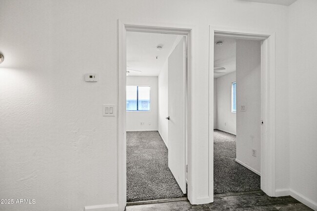 Building Photo - 5010 N 22nd Ave