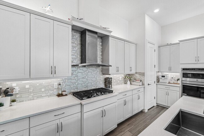 Building Photo - 8795 Grand Prix Ln