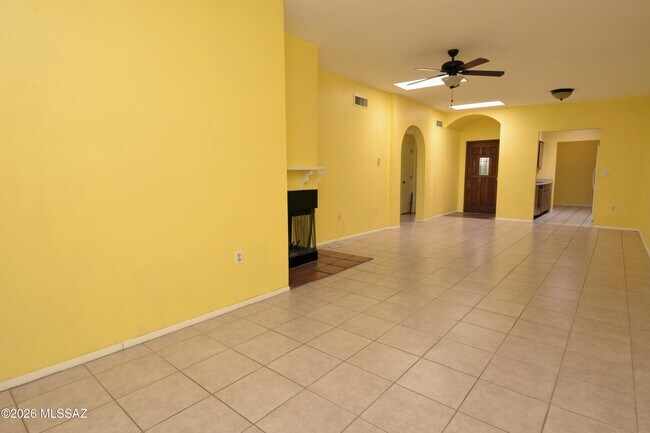 Building Photo - 3352 E Popinac Loop