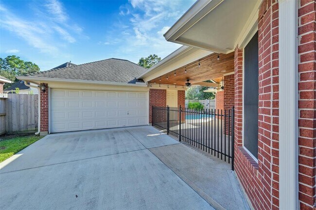 Building Photo - 11727 Briar Canyon Ct