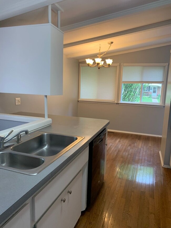 Building Photo - COMING SOON! 3 BEDROOM NORTHVILLE HOUSE FO...
