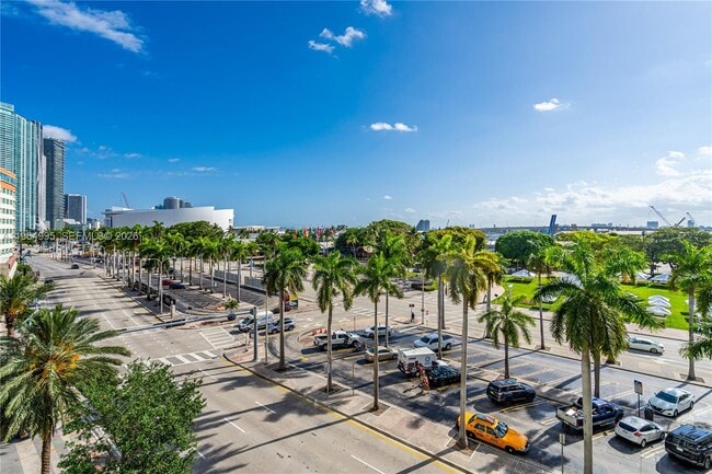 Building Photo - 244 Biscayne Blvd