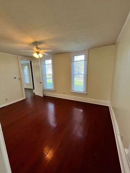 Building Photo - 243 W Locust St