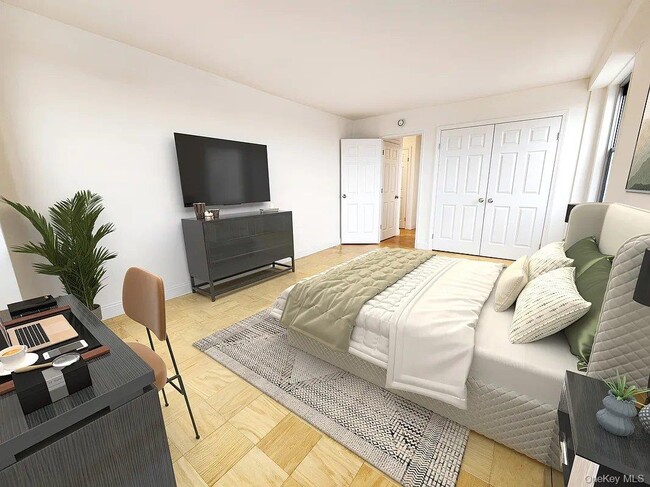 Building Photo - 61-20 Grand Central Pkwy