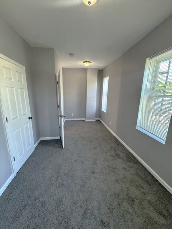 Building Photo - 2101 Chelsea Terrace
