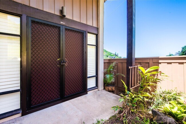 Building Photo - Bluestone - Furnished 3BR/3BA