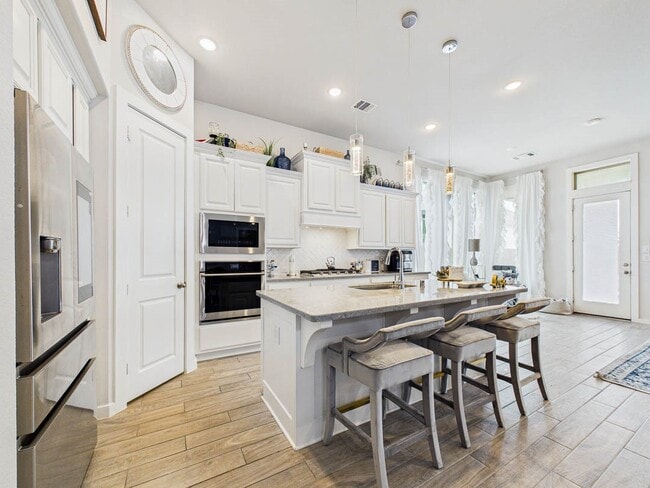 Building Photo - 9623 Wright Dr