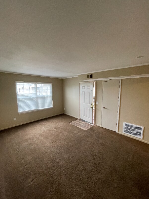 Building Photo - 847 Rosewood St