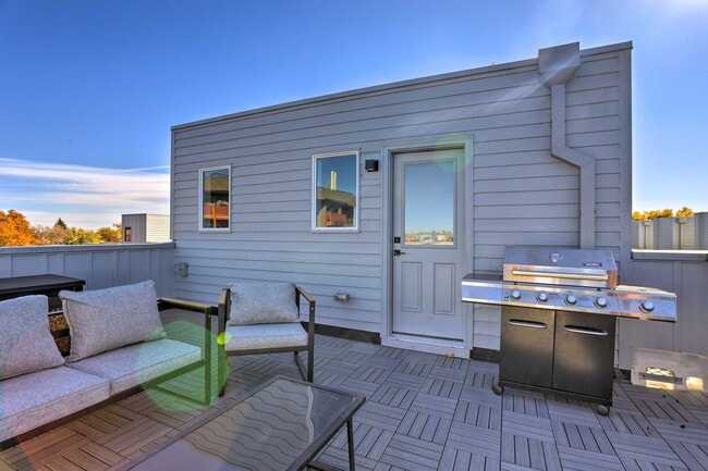 Building Photo - 3101 W 47th Ave