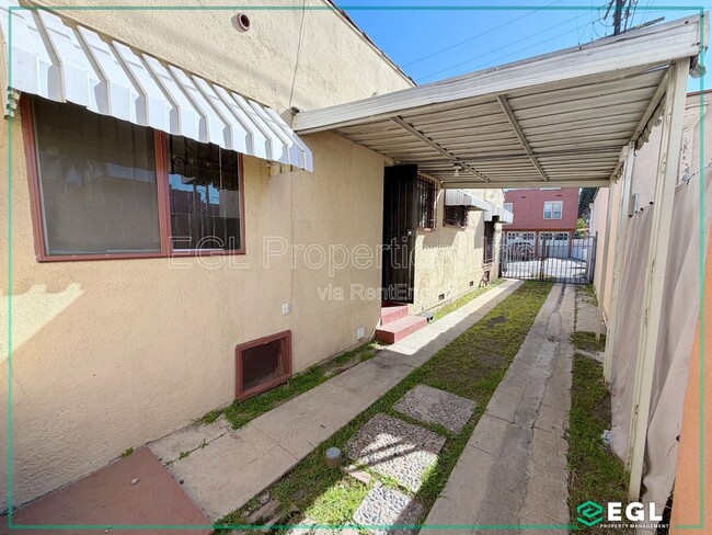 Building Photo - 4861 W 23rd St