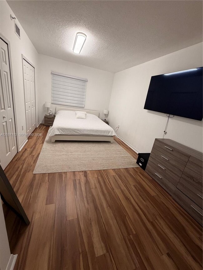 Building Photo - 3500 Coral Wy