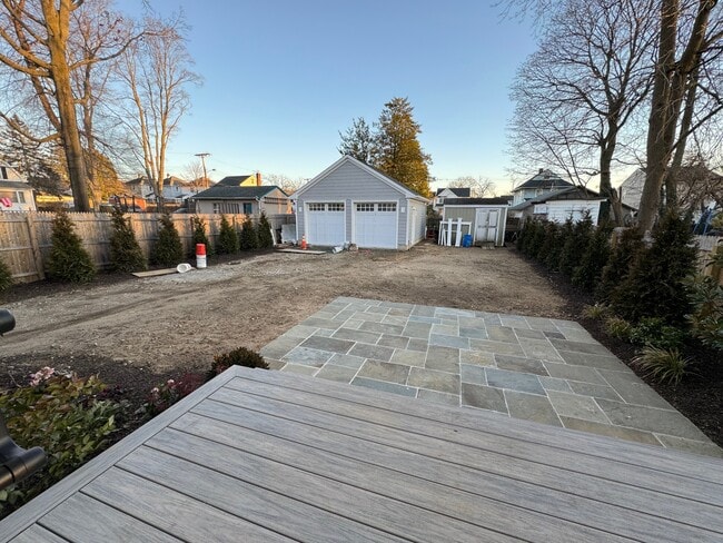 Building Photo - 67 W Sunset Ave