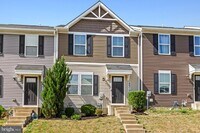 Building Photo - 46310 Creeping Primrose Ln