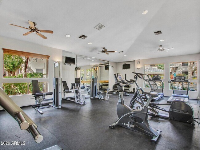 Building Photo - 3830 E Lakewood Pkwy E